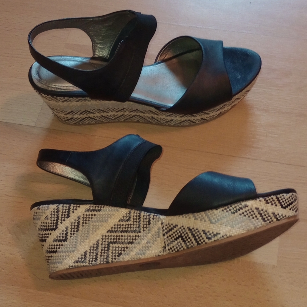 Wedges with Patterned Platform size 9